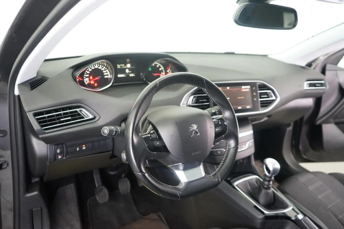 peugeot-308-sw-2019-gasolina-1199cc