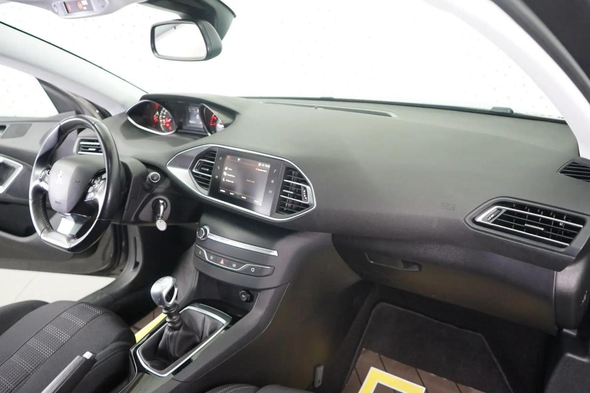 peugeot-308-sw-2019-gasolina-1199cc