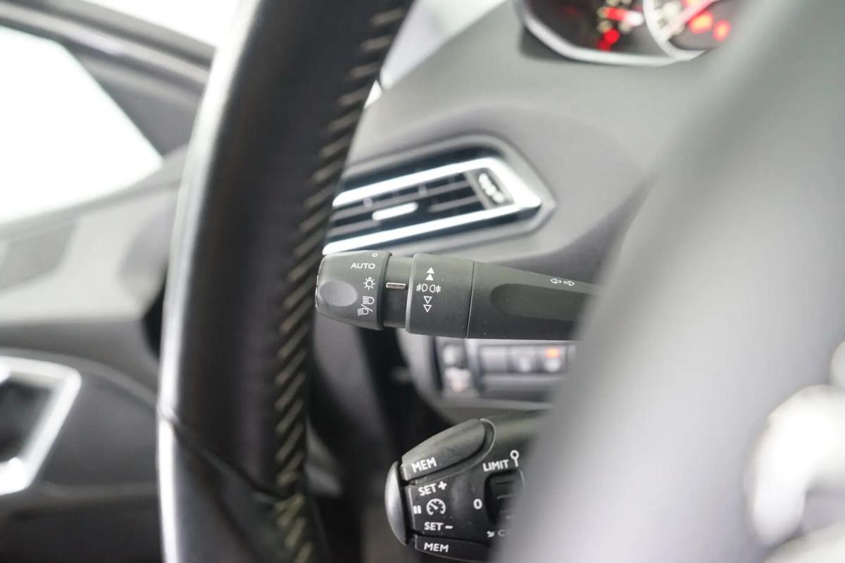 peugeot-308-sw-2019-gasolina-1199cc