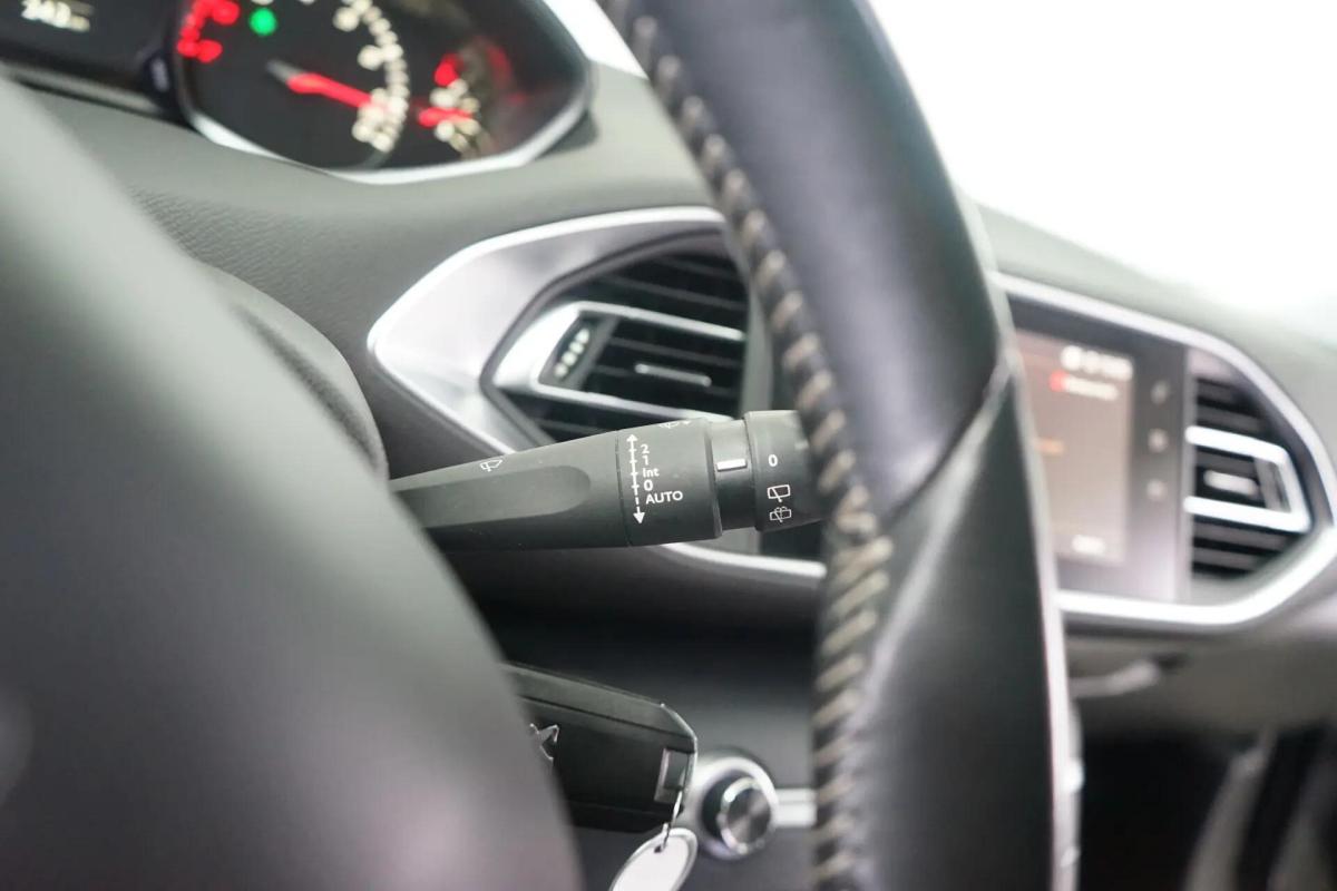 peugeot-308-sw-2019-gasolina-1199cc