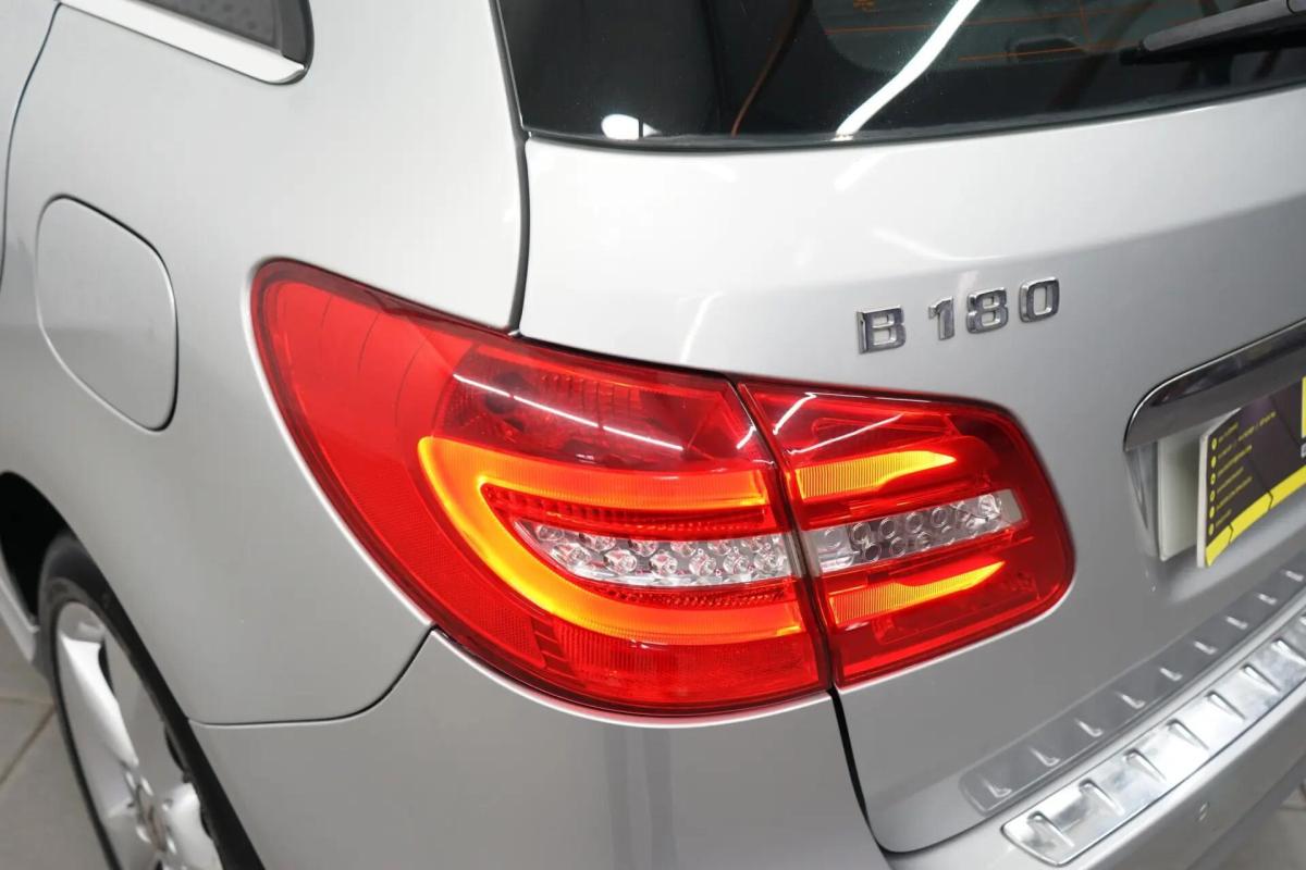 mercedes-benz-classe-b-b-180-2013-gasolina-1595cc