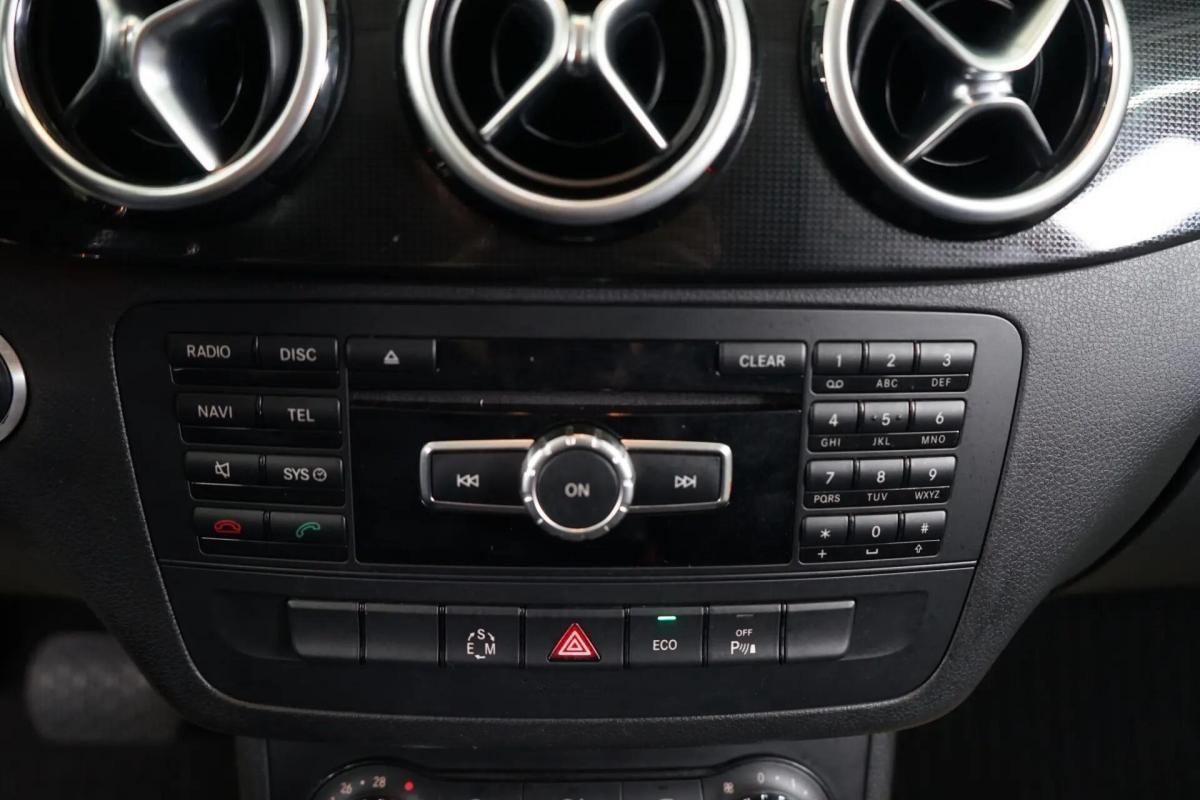 mercedes-benz-classe-b-b-180-2013-gasolina-1595cc
