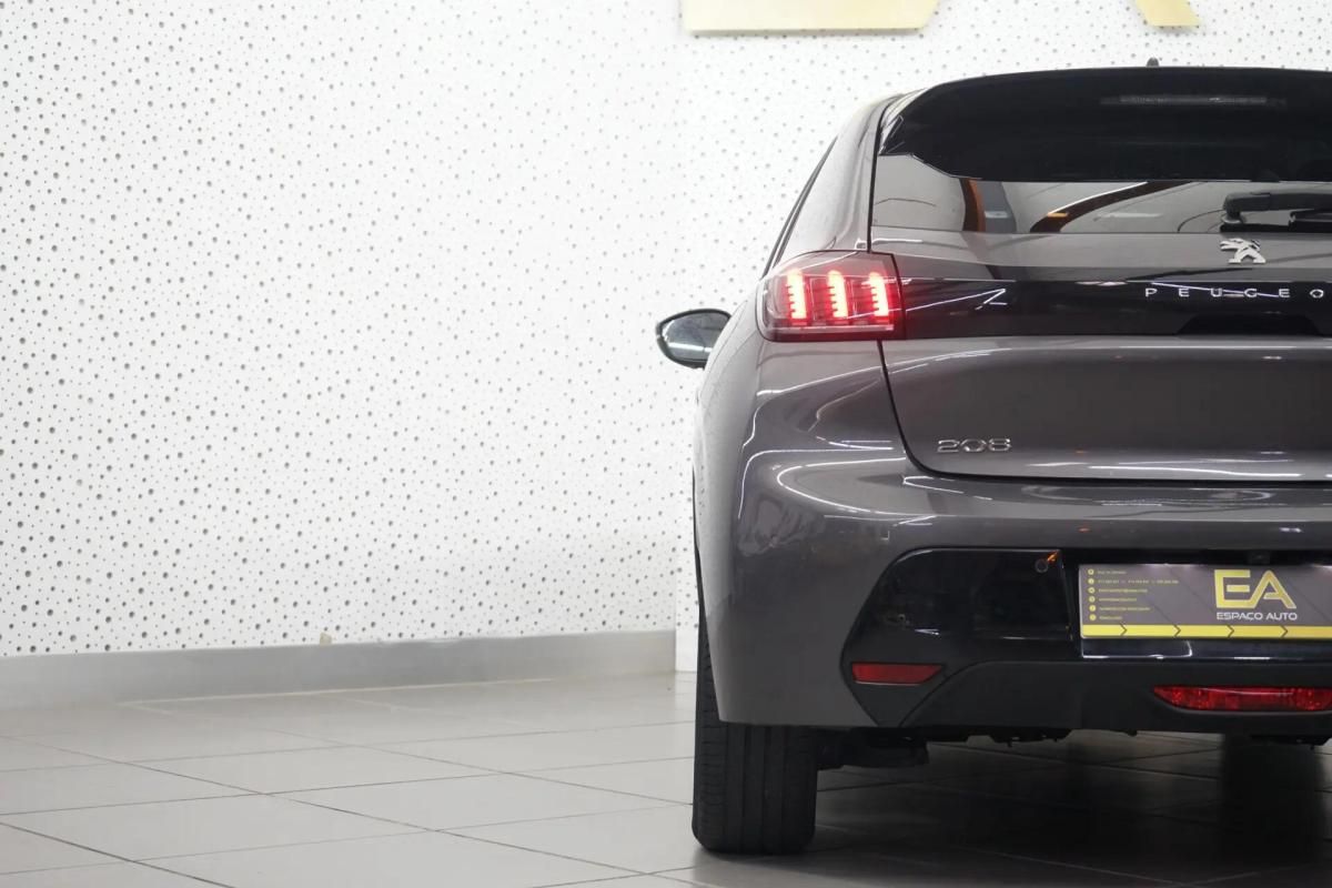 peugeot-208-2021-gasolina-1199cc