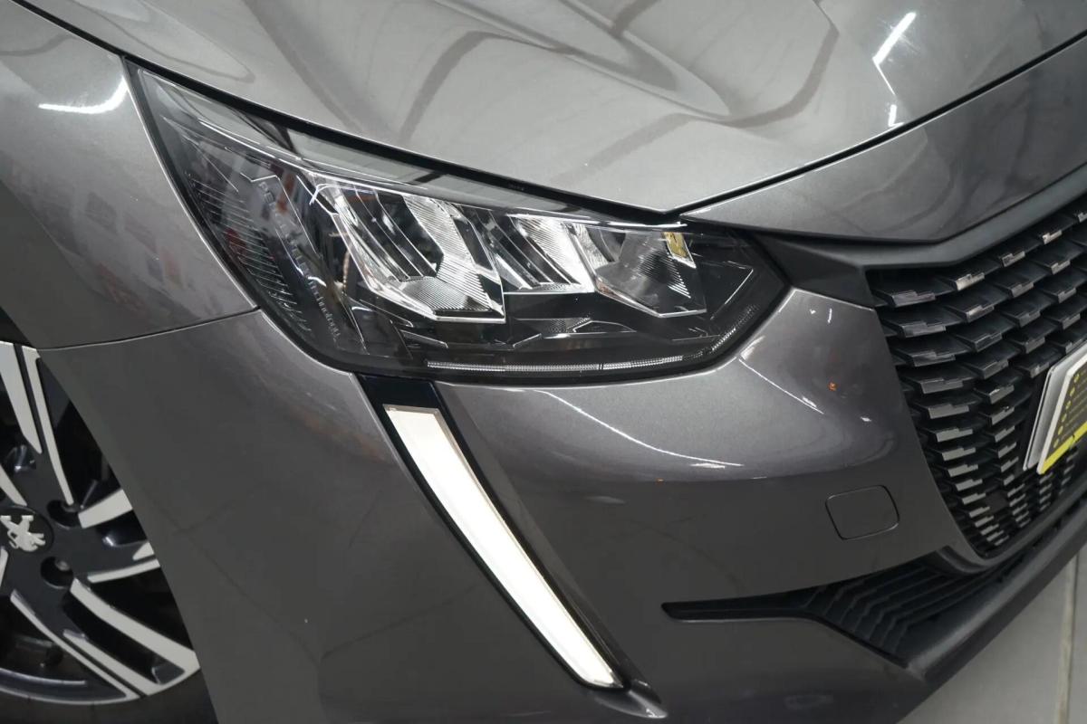 peugeot-208-2021-gasolina-1199cc