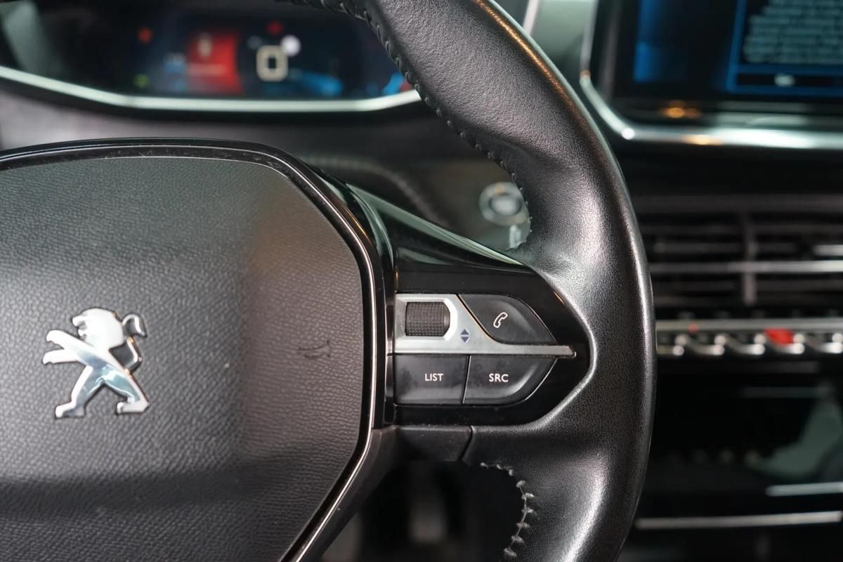 peugeot-208-2021-gasolina-1199cc