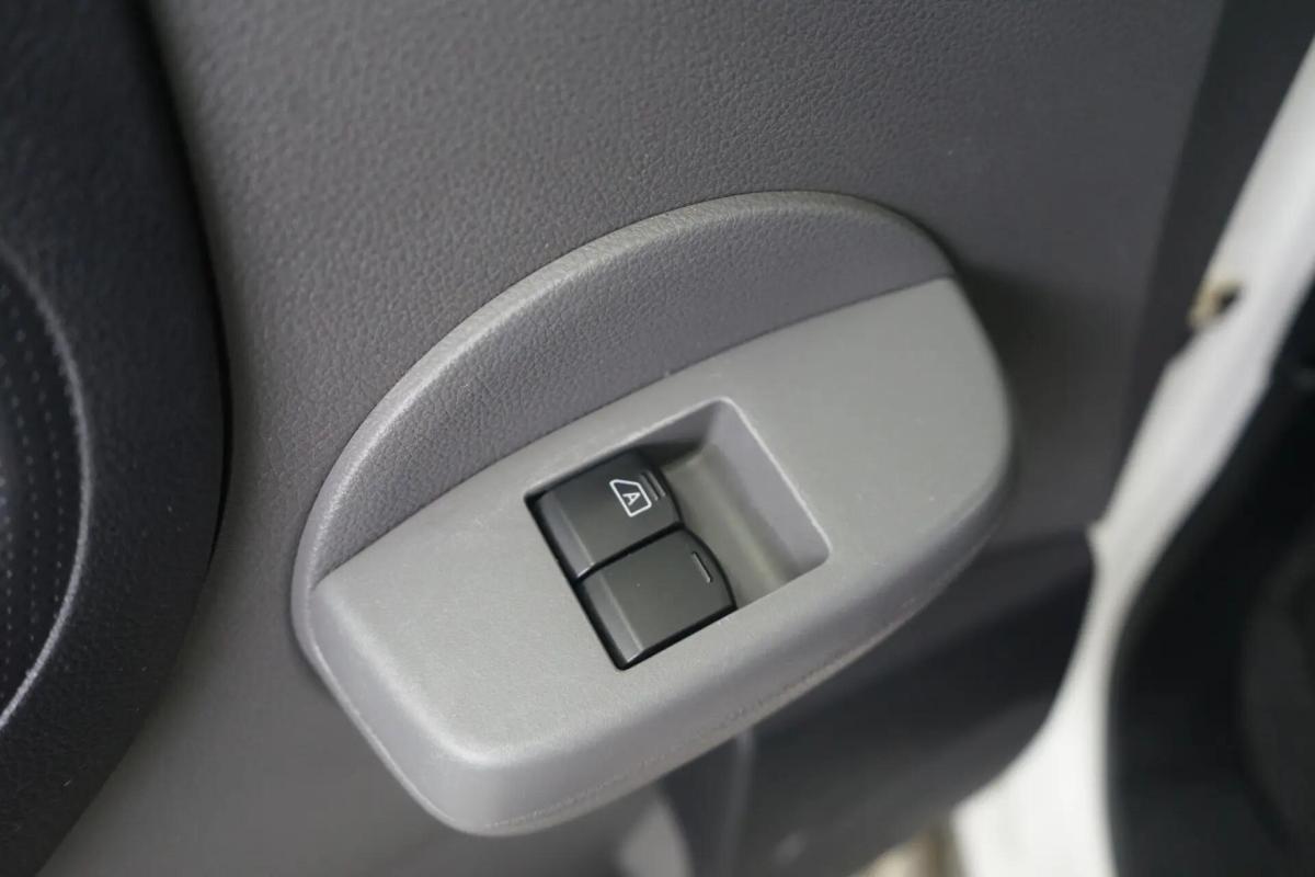 nissan-nv200-2015-eletrico-0cc