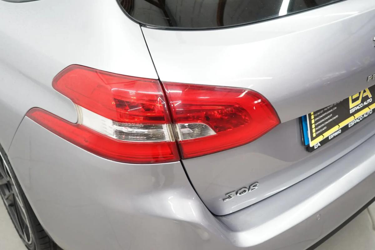 peugeot-308-sw-2015-diesel-1560cc
