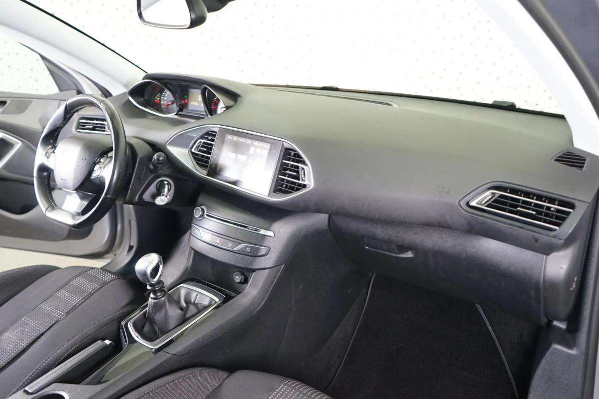 peugeot-308-sw-2015-diesel-1560cc