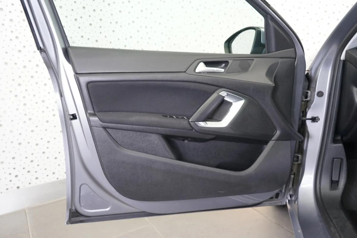 peugeot-308-sw-2015-diesel-1560cc