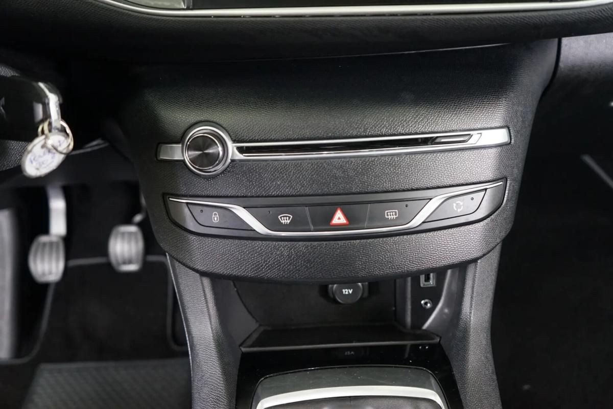 peugeot-308-sw-2015-diesel-1560cc