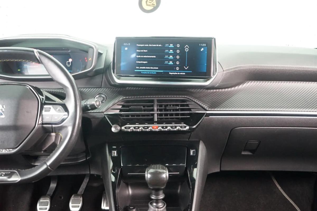 peugeot-208-2020-gasolina-1199cc