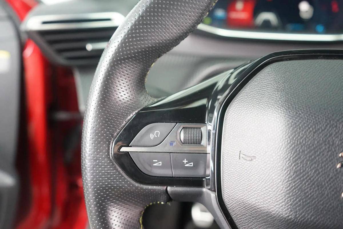 peugeot-208-2020-gasolina-1199cc