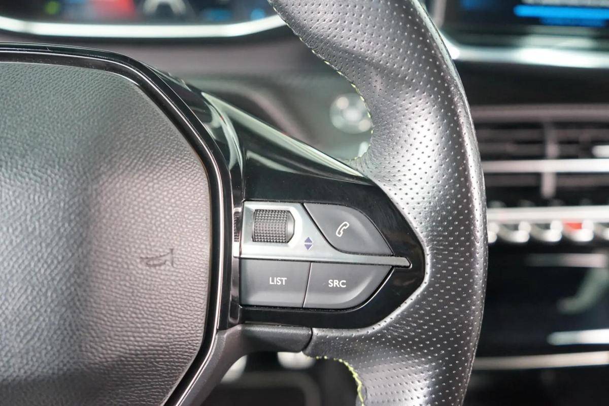 peugeot-208-2020-gasolina-1199cc