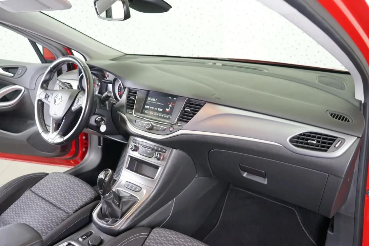 opel-astra-sport-tourer-2019-diesel-1598cc