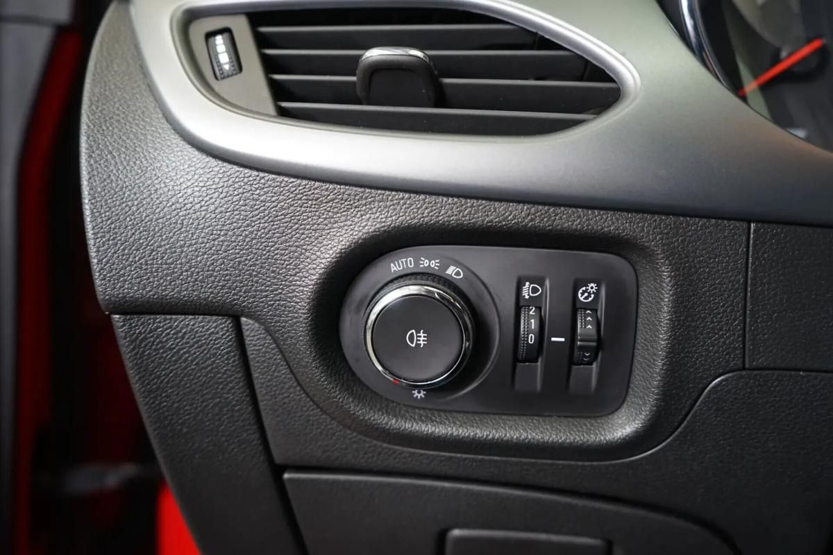 opel-astra-sport-tourer-2019-diesel-1598cc
