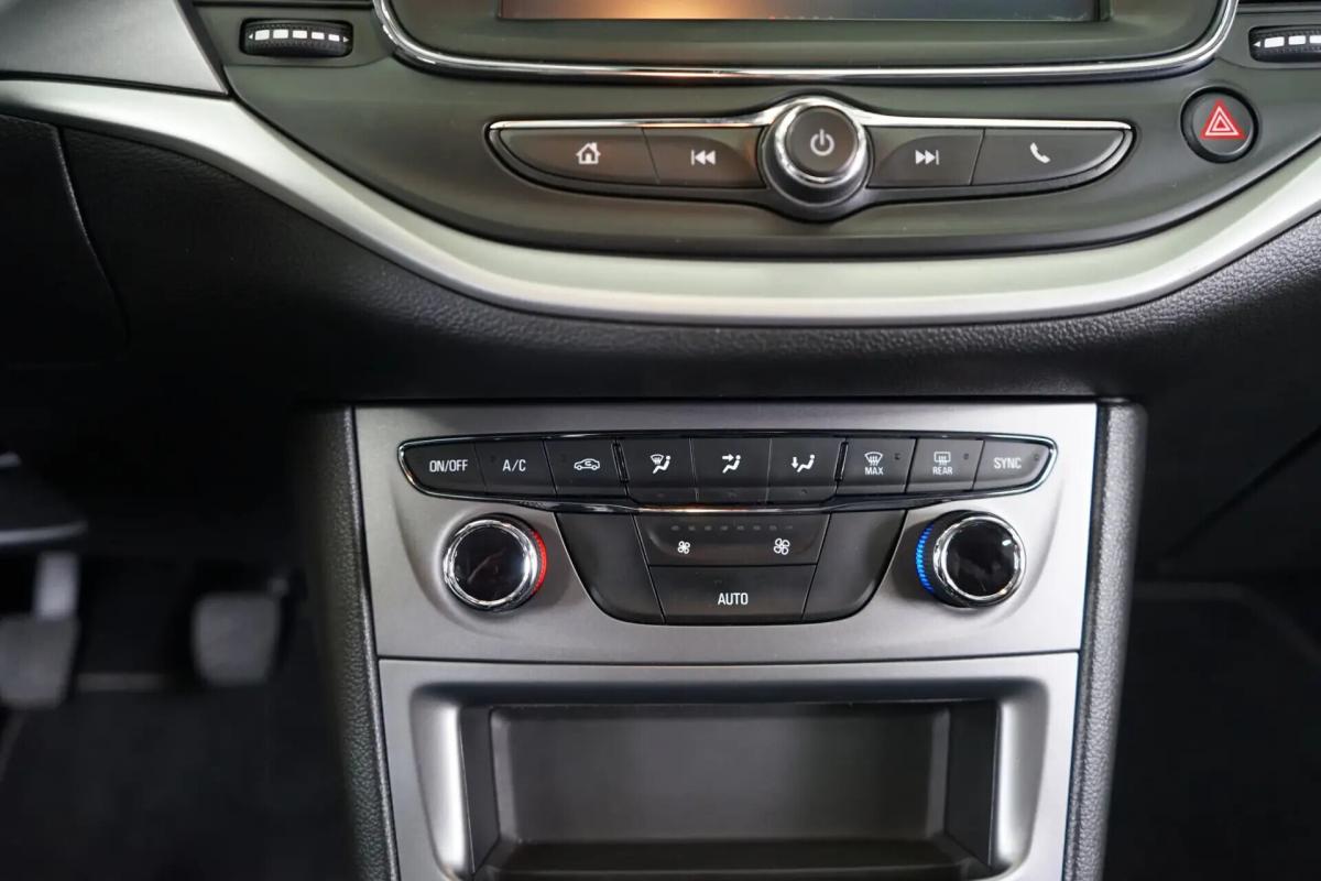 opel-astra-sport-tourer-2019-diesel-1598cc