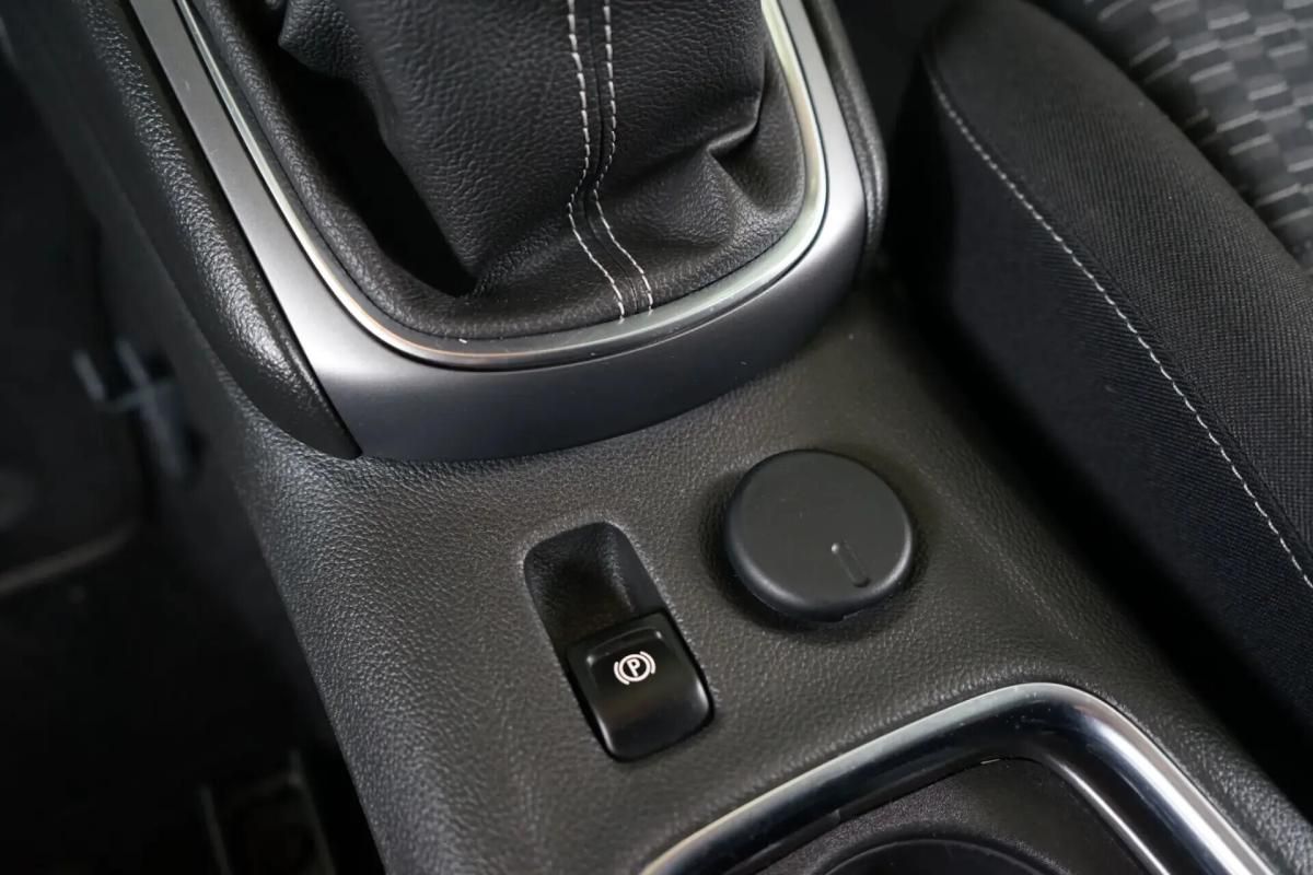 opel-astra-sport-tourer-2019-diesel-1598cc