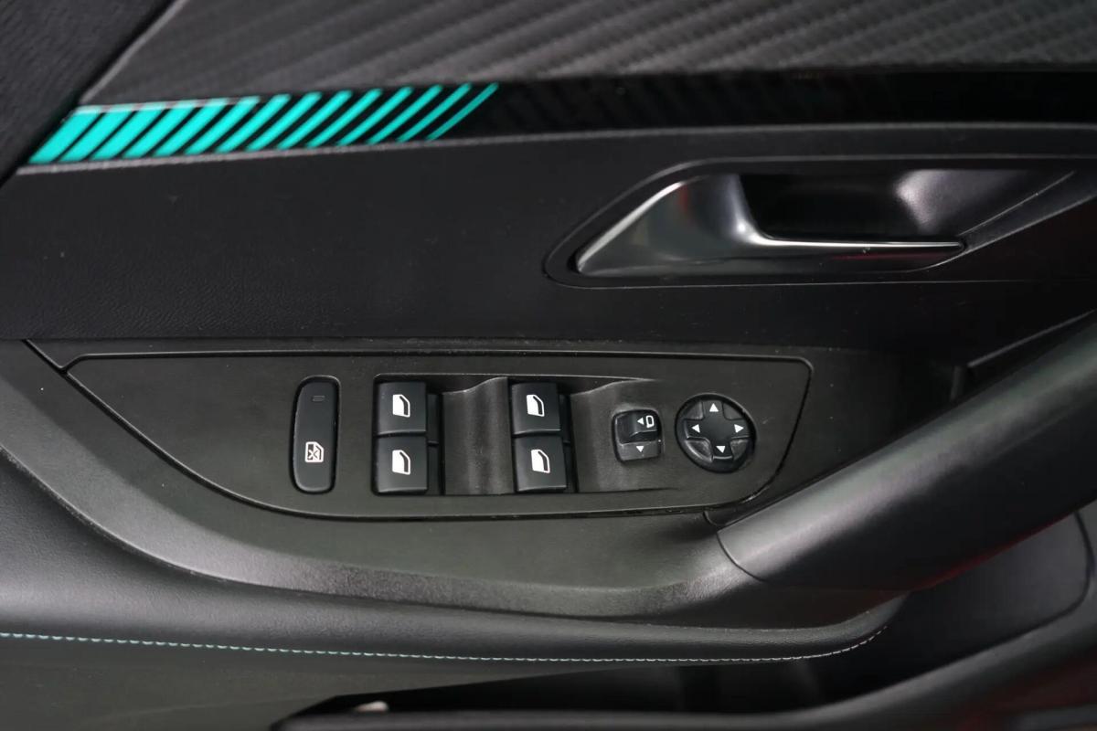 peugeot-2008-2021-gasolina-1199cc