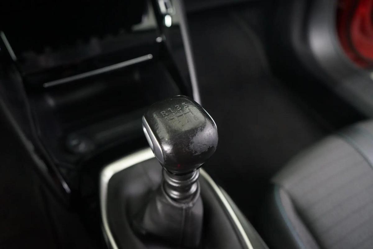 peugeot-2008-2021-gasolina-1199cc