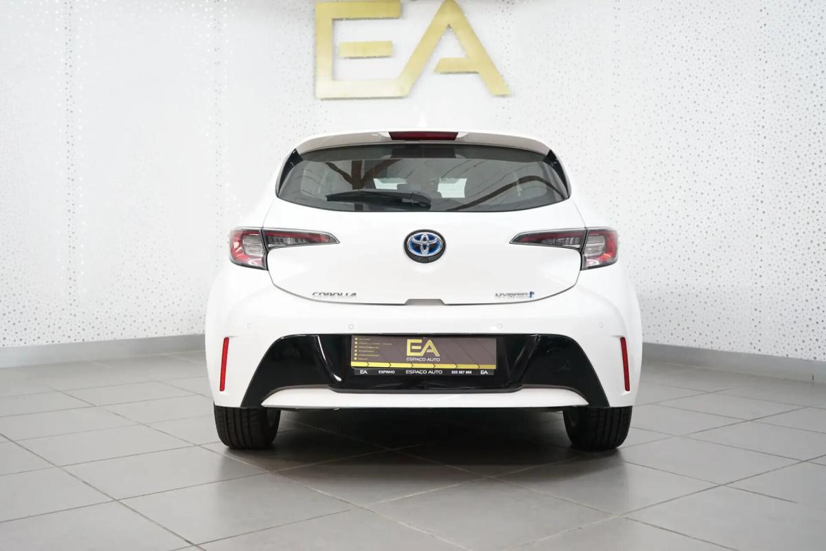 toyota-corolla-2021-hibrido-a-gasolina-1798cc
