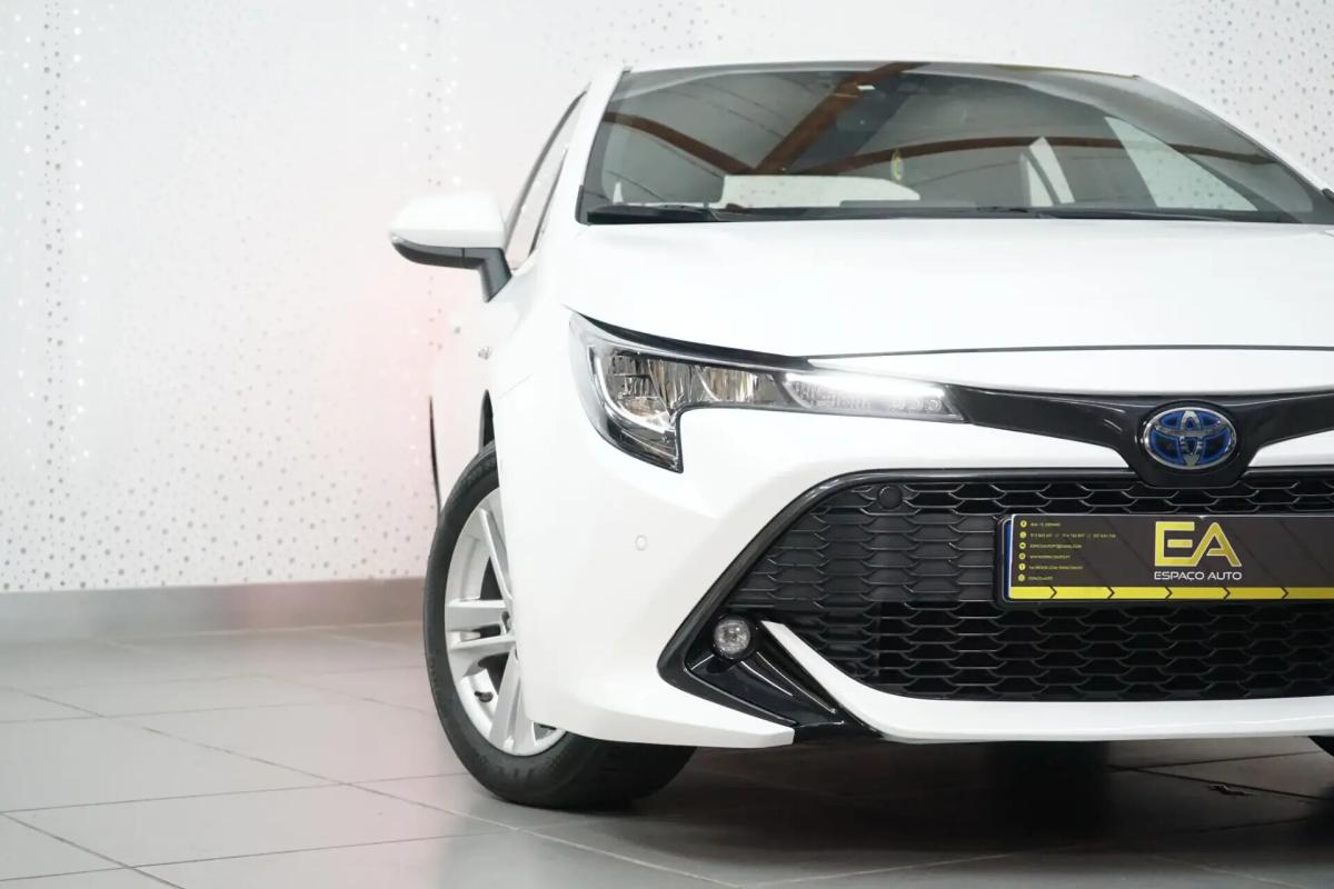 toyota-corolla-2021-hibrido-a-gasolina-1798cc