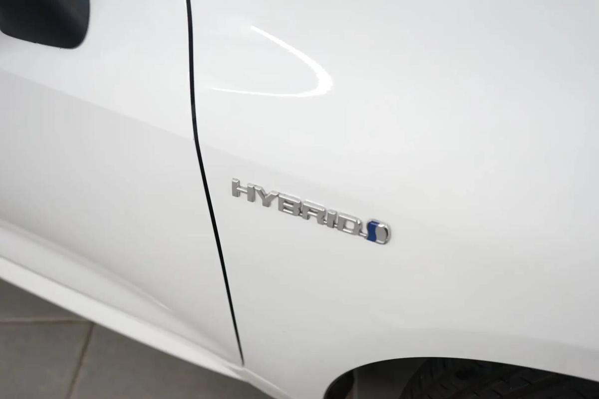 toyota-corolla-2021-hibrido-a-gasolina-1798cc