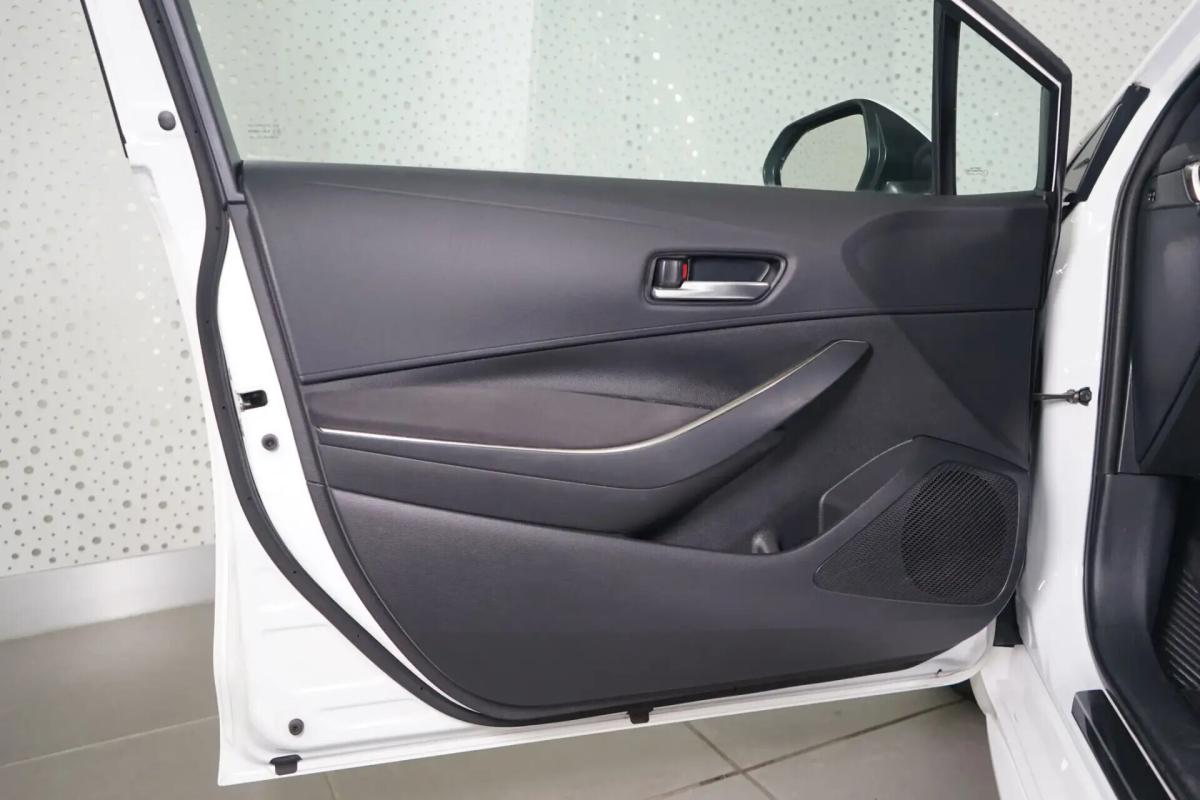 toyota-corolla-2021-hibrido-a-gasolina-1798cc