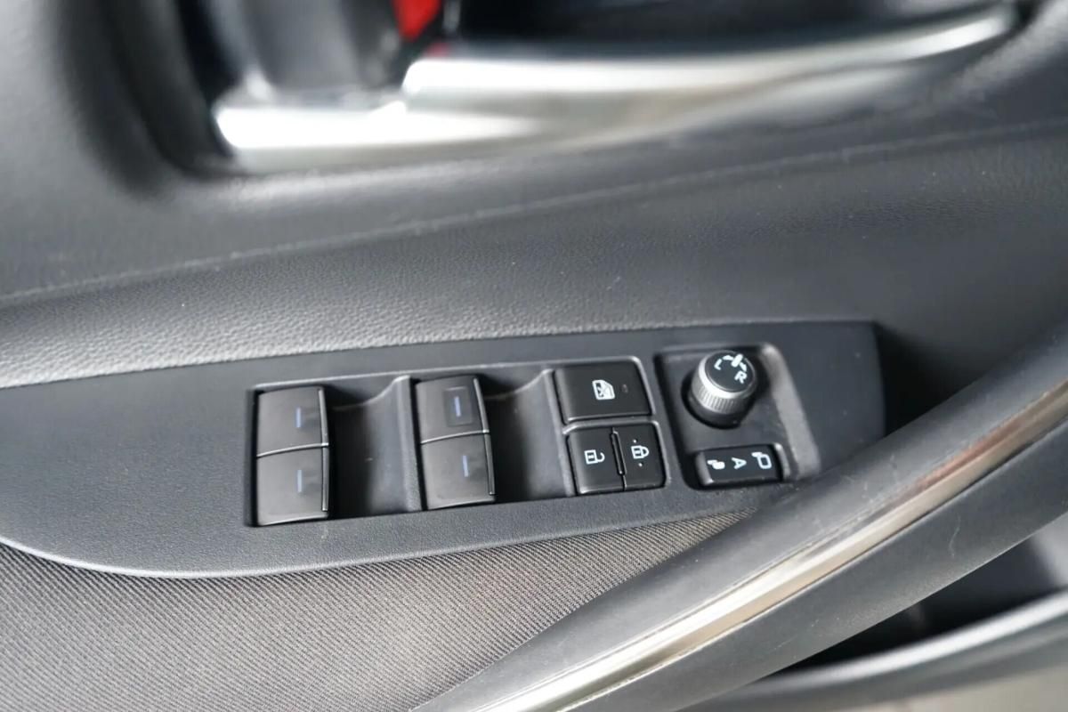 toyota-corolla-2021-hibrido-a-gasolina-1798cc
