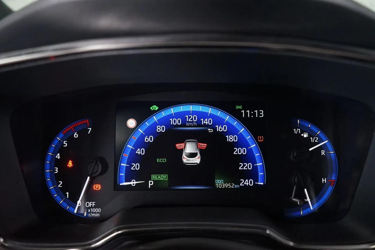 toyota-corolla-2021-hibrido-a-gasolina-1798cc