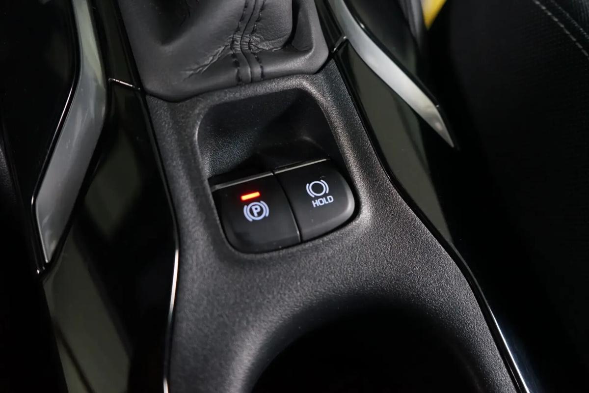 toyota-corolla-2021-hibrido-a-gasolina-1798cc