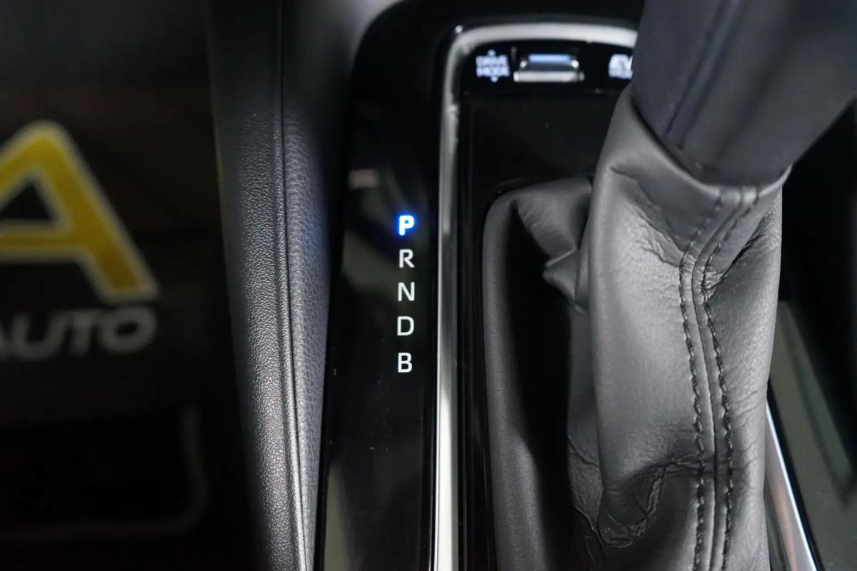 toyota-corolla-2021-hibrido-a-gasolina-1798cc