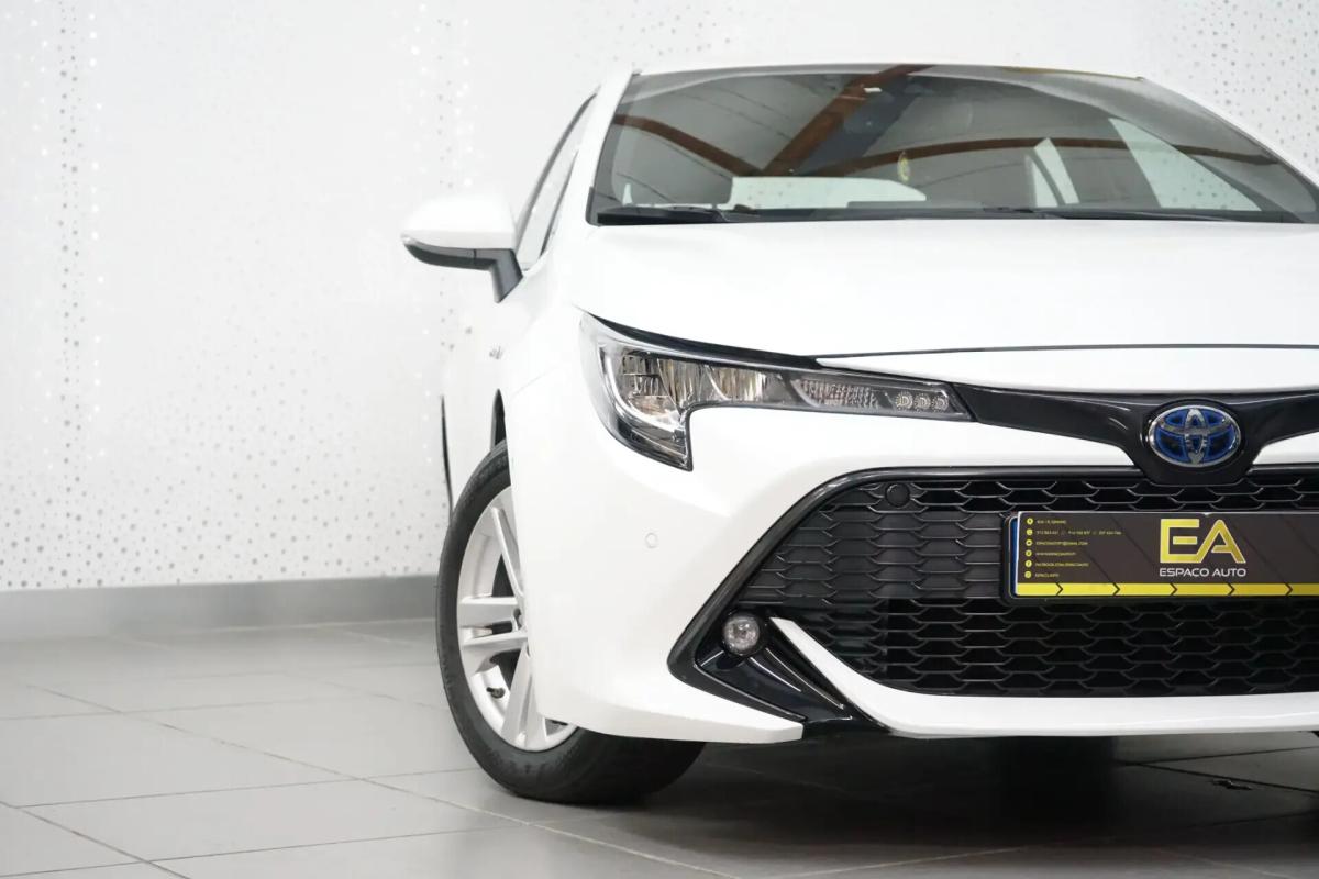 toyota-corolla-2021-hibrido-a-gasolina-1798cc