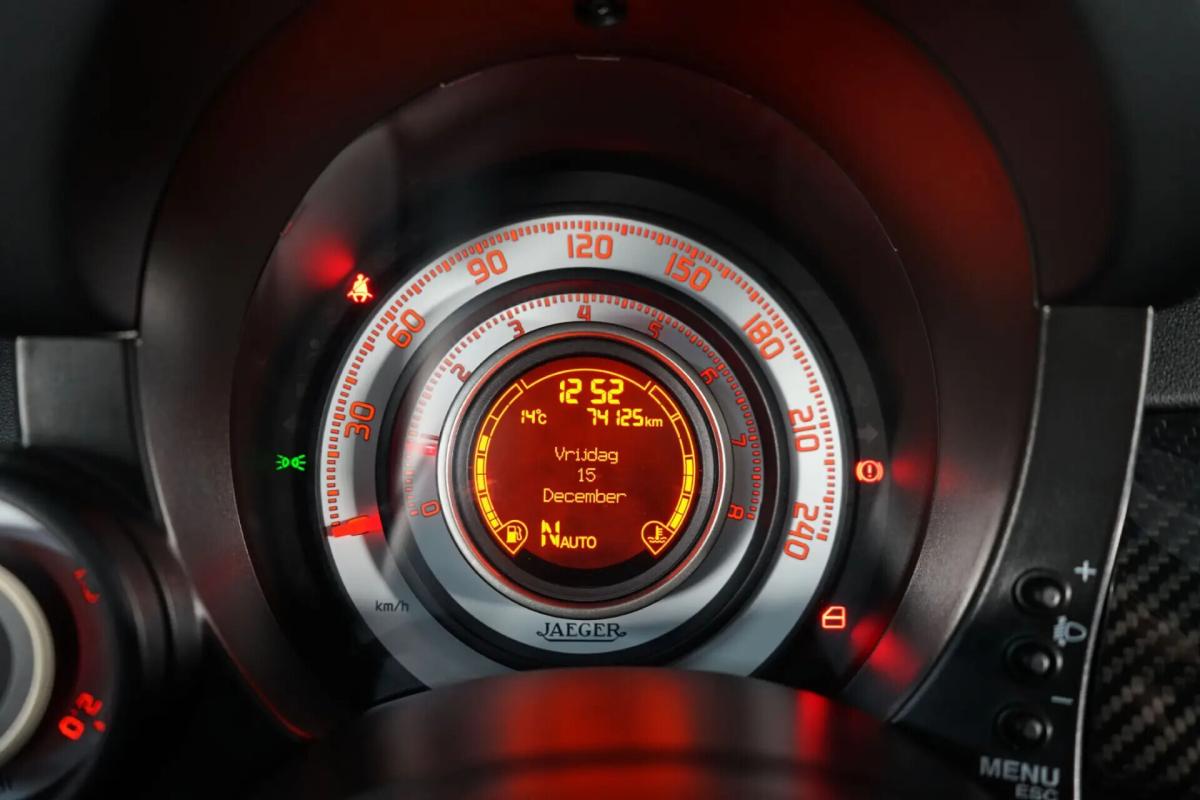 abarth-695-2011-gasolina-1400cc
