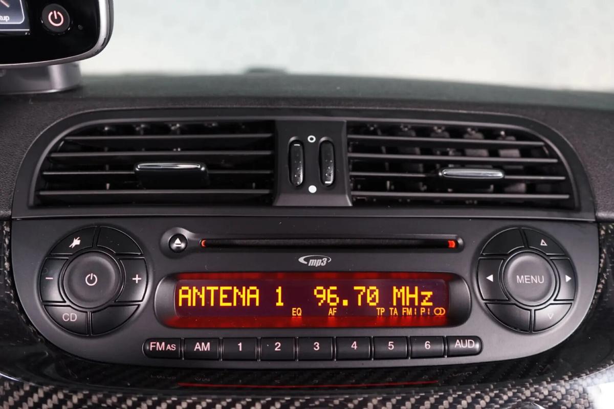 abarth-695-2011-gasolina-1400cc