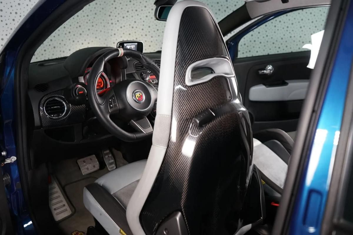 abarth-695-2011-gasolina-1400cc