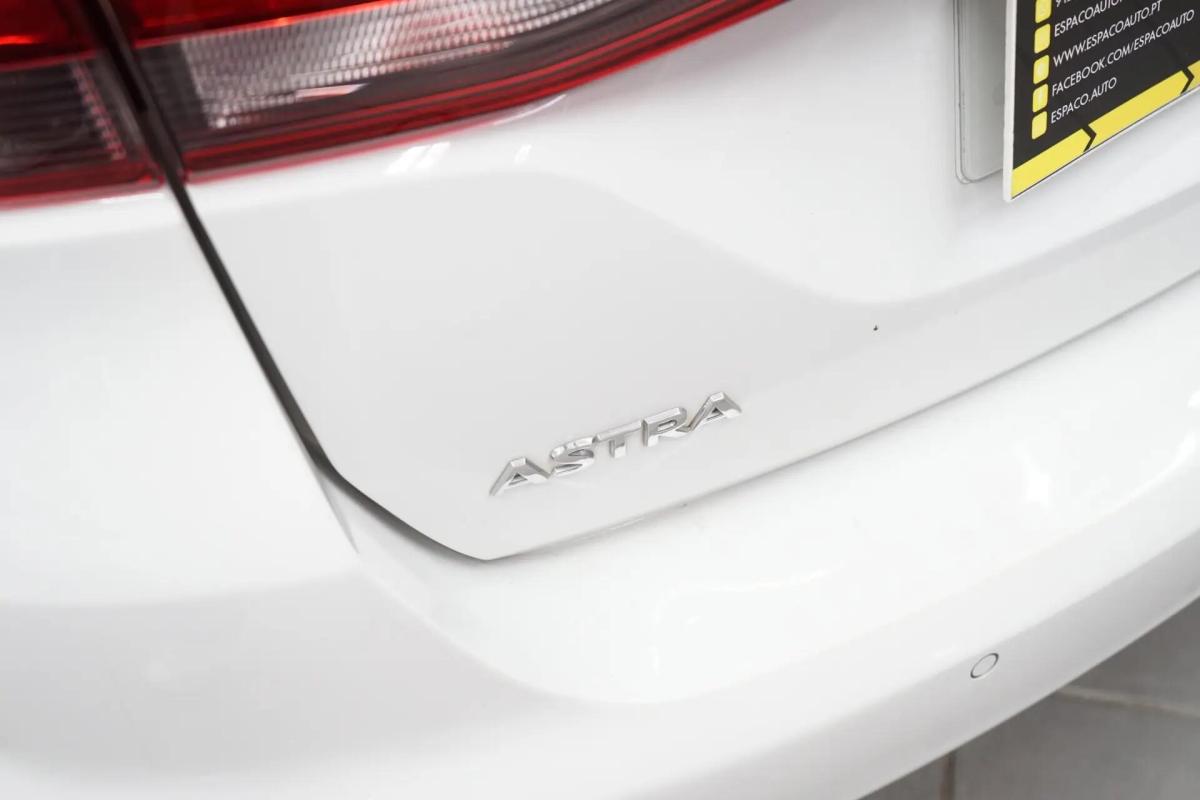opel-astra-sport-tourer-2019-gasolina-999cc