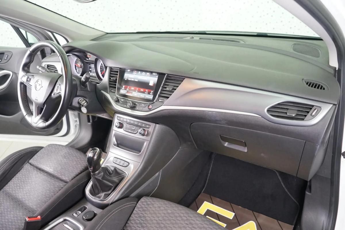 opel-astra-sport-tourer-2019-gasolina-999cc