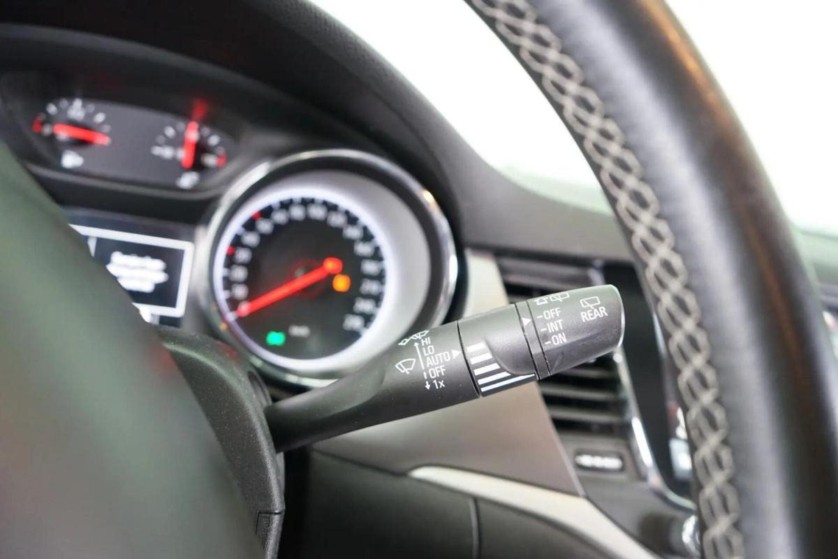 opel-astra-sport-tourer-2019-gasolina-999cc