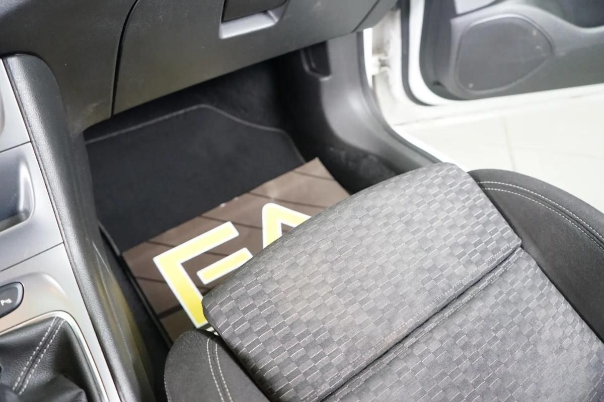 opel-astra-sport-tourer-2019-gasolina-999cc