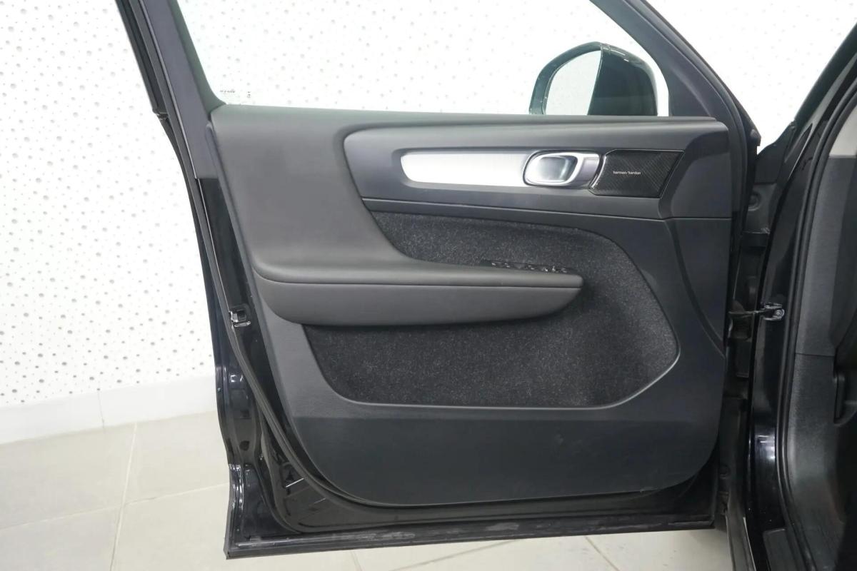 volvo-xc40-2019-diesel-1969cc