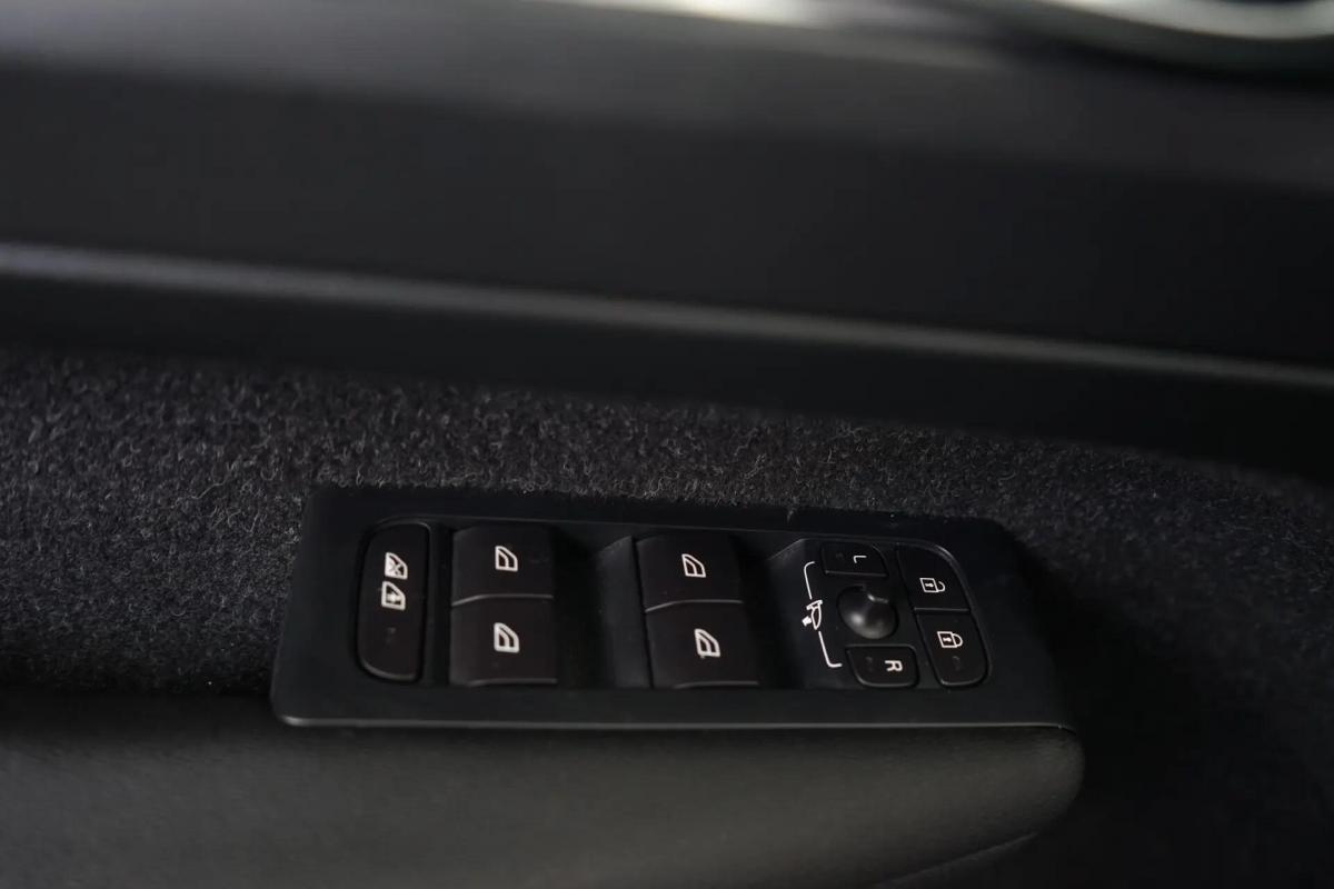 volvo-xc40-2019-diesel-1969cc