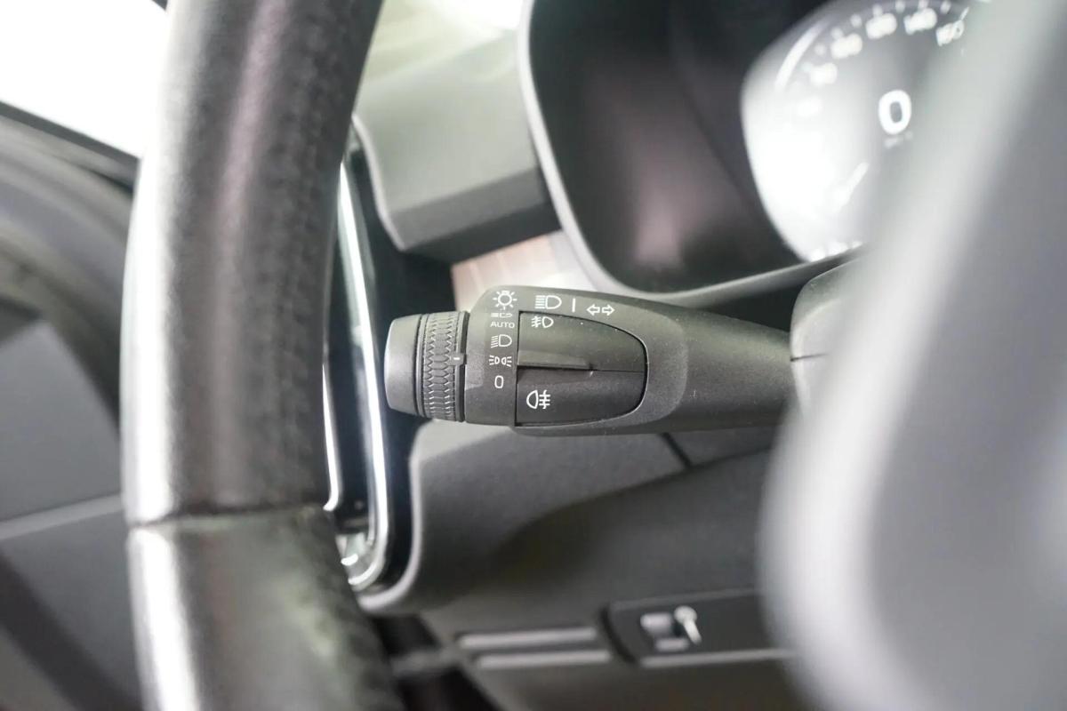 volvo-xc40-2019-diesel-1969cc