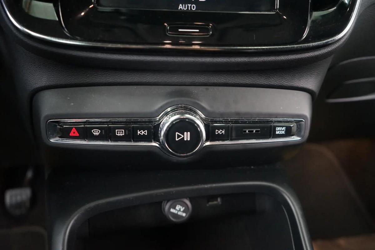 volvo-xc40-2019-diesel-1969cc