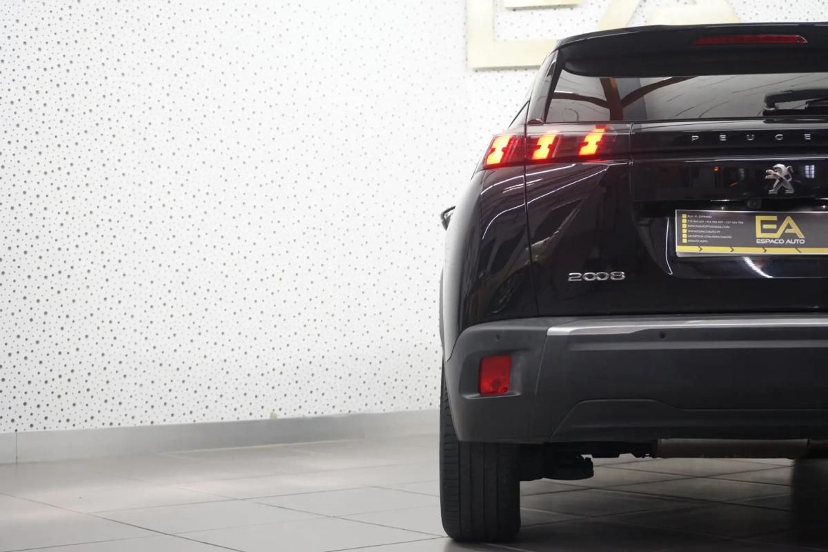 peugeot-2008-2021-gasolina-1199cc
