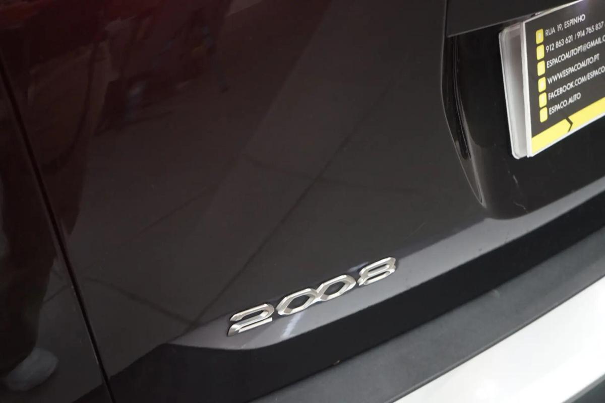 peugeot-2008-2021-gasolina-1199cc