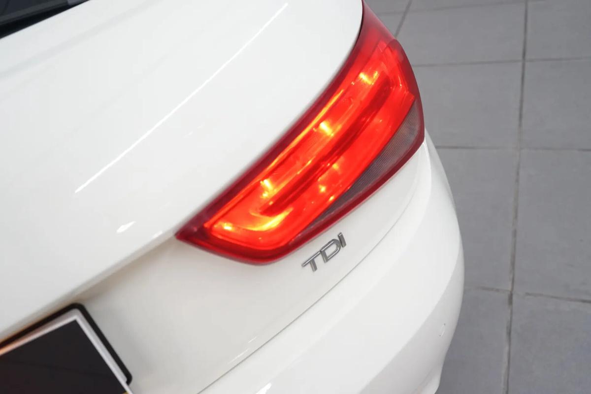 audi-a1-2010-diesel-1598cc