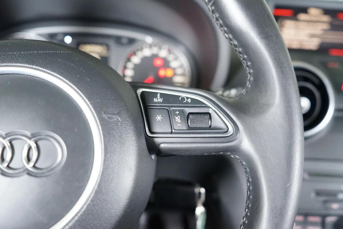 audi-a1-2010-diesel-1598cc