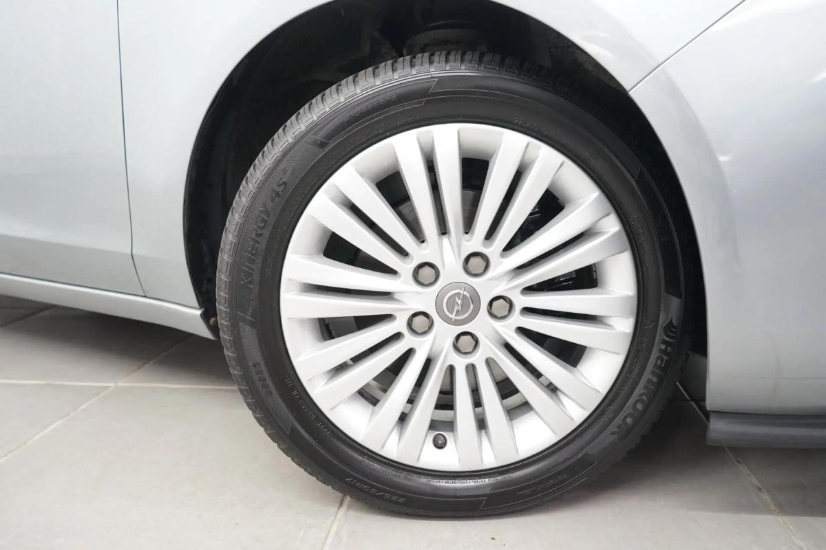 opel-zafira-2015-diesel-1598cc