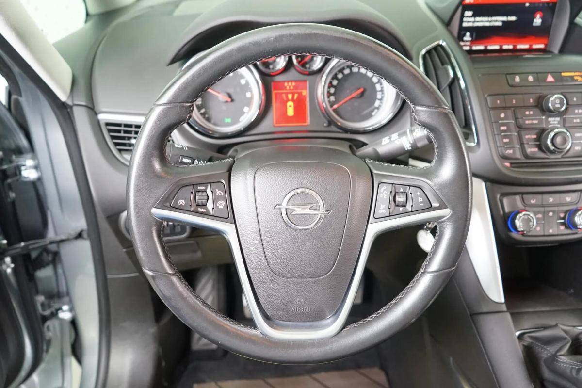 opel-zafira-2015-diesel-1598cc