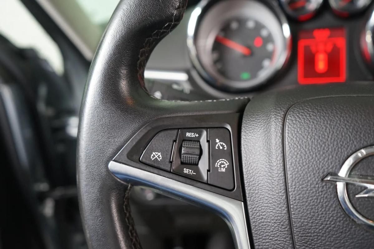 opel-zafira-2015-diesel-1598cc
